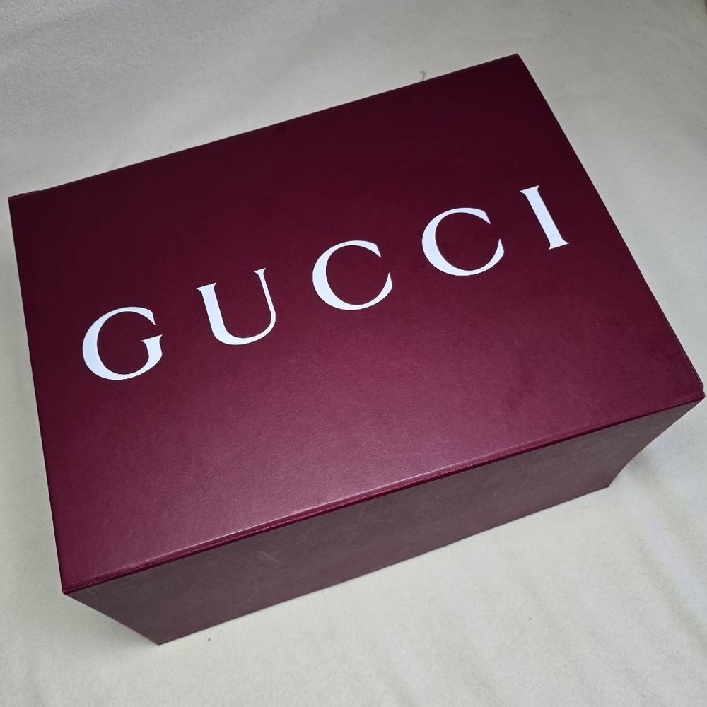 Gucci Burgundy Purse Gift Box